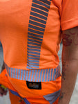 Chandail orange ou jaune à bandes réfléchissantes