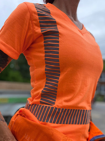 Chandail orange ou jaune à bandes réfléchissantes